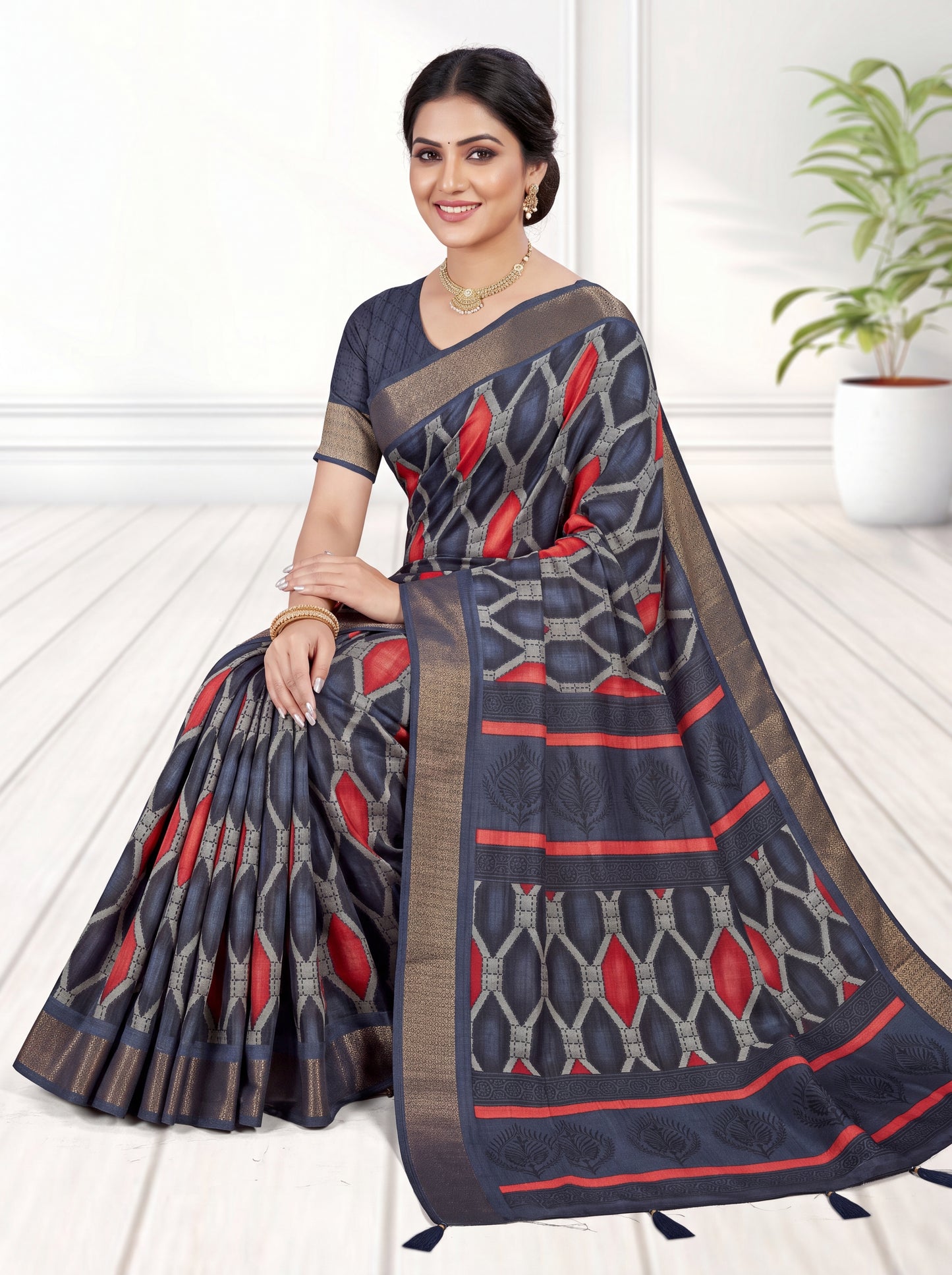 Dola Silk Saree with Geometric Diamond Print & Zari Border Blouse Piece