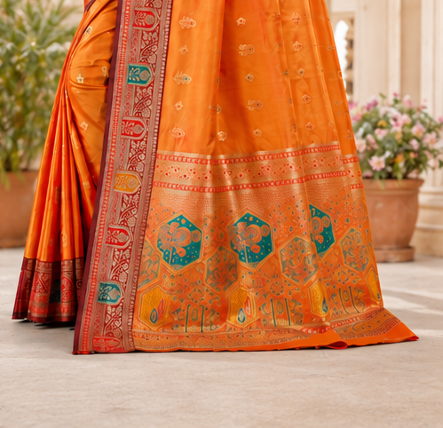 Weaving Silk Saree with Zari Butta & Meenakari Border Blouse Piece