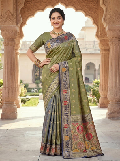 Weaving Silk Saree with Zari Butta & Meenakari Border Blouse Piece