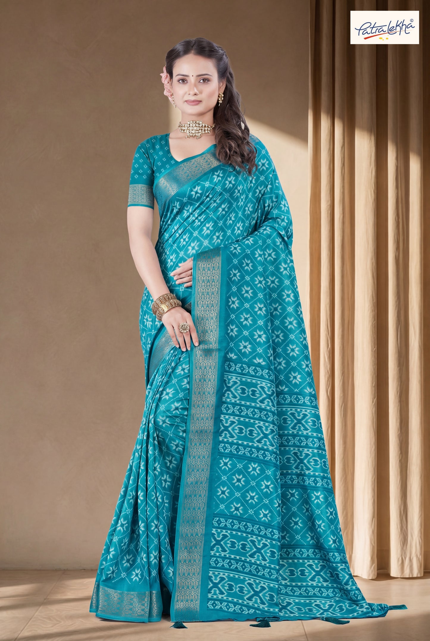 Emerald Dola Silk Saree with Traditional Woven Print & Rich Border