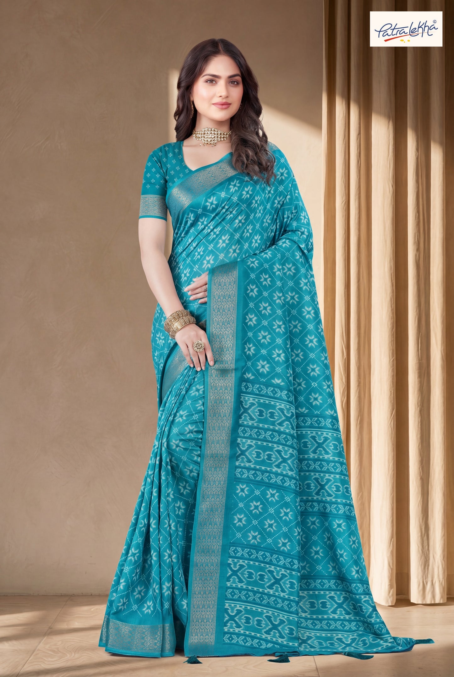 Emerald Dola Silk Saree with Traditional Woven Print & Rich Border