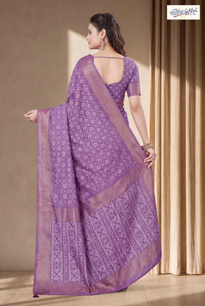Emerald Dola Silk Saree with Traditional Woven Print & Rich Border