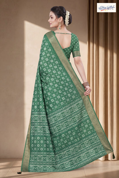 Emerald Dola Silk Saree with Traditional Woven Print & Rich Border