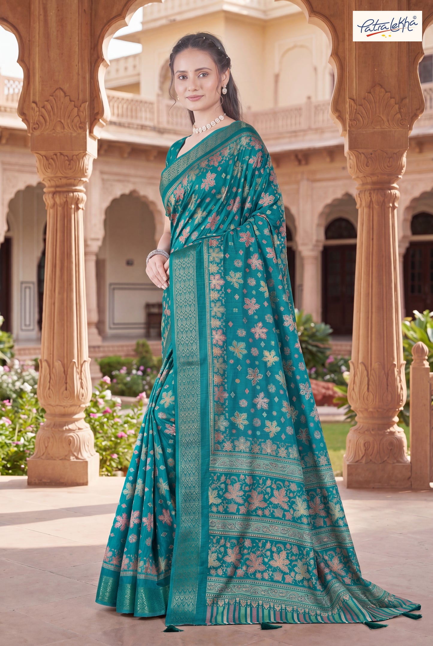 Royal Dola Silk Saree with Self Jacquard Border & Elegant Floral Weaving