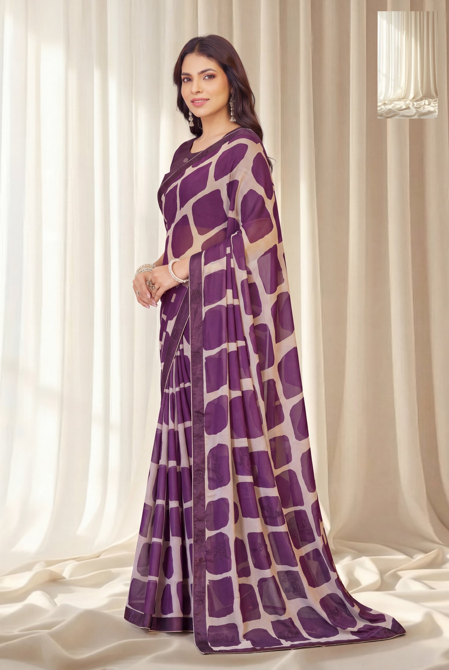 Elegant Kreeva Georgette Saree with Stone Work Pallu & Designer Border