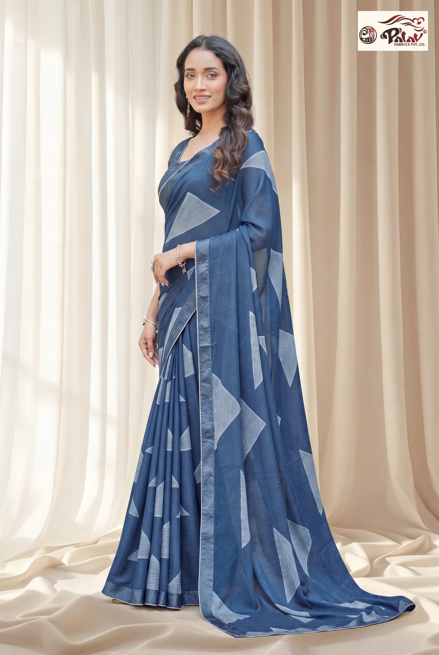 Elegant Kreeva Georgette Saree with Geometric Print