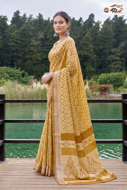 Elegant Silk Blend Saree with Traditional Woven Design