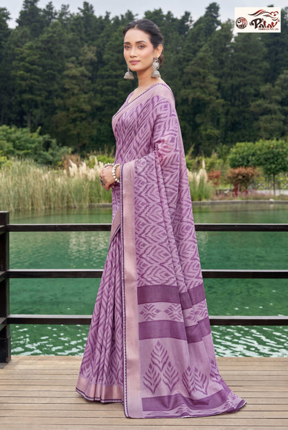 Elegant Silk Blend Saree with Traditional Woven Design